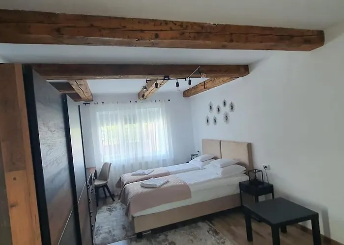 别墅 Casa Berzei 1 *